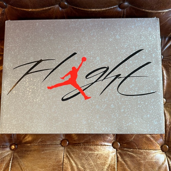 Jordan 4 Retro Taupe Haze, Men’s US Size 14 - Picture 9 of 9